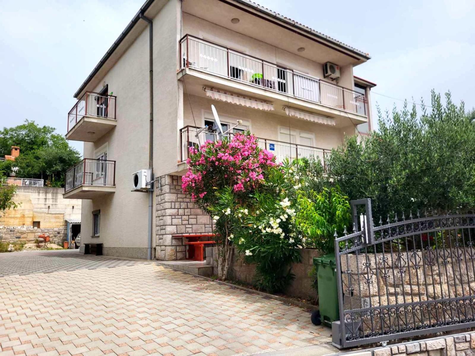 Apartment Anja Цриквеница Экстерьер фото